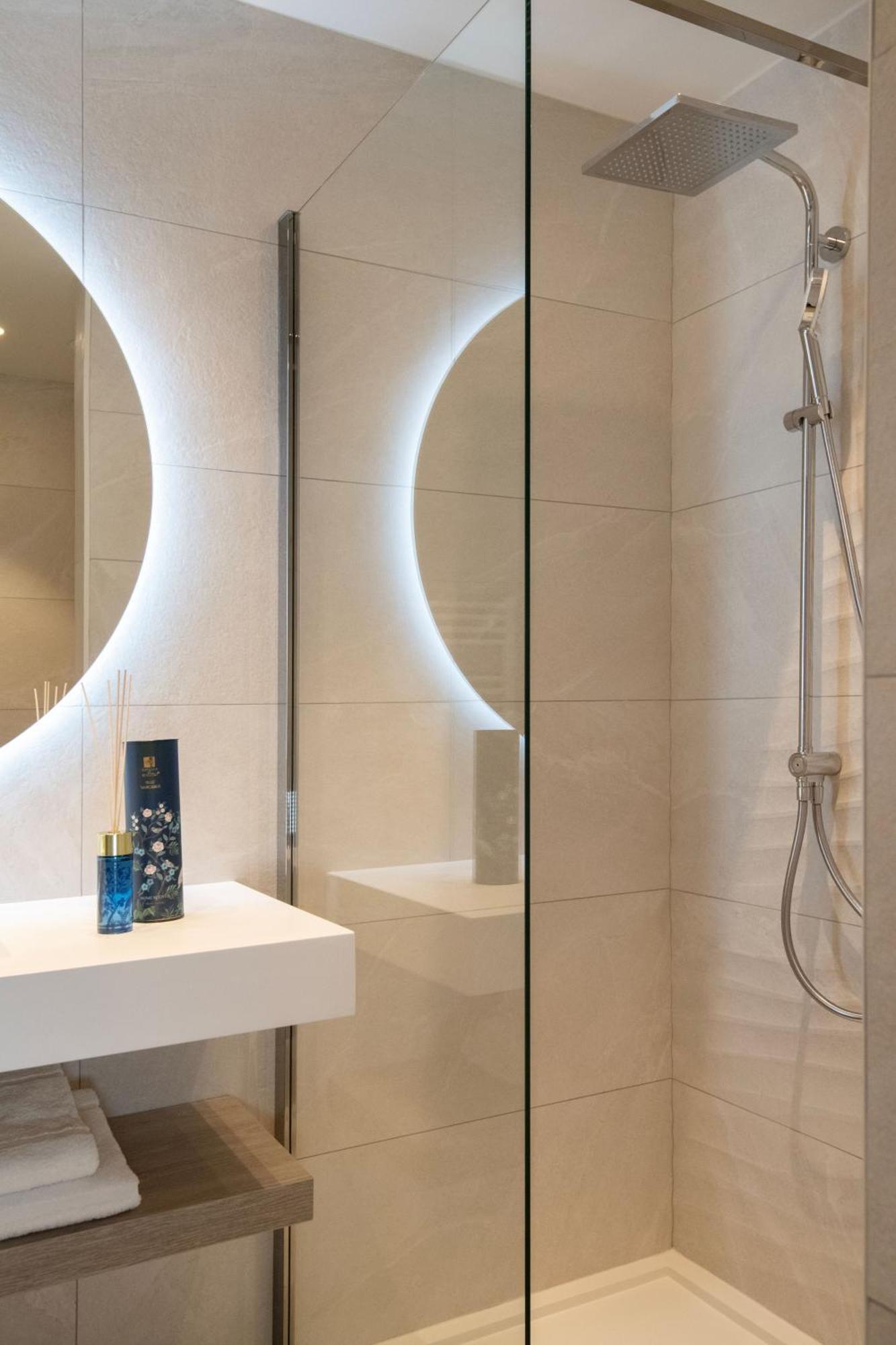 Residence Hoteliere Chambord Au Coeur De Menton - Entierement Renovee Exterior foto